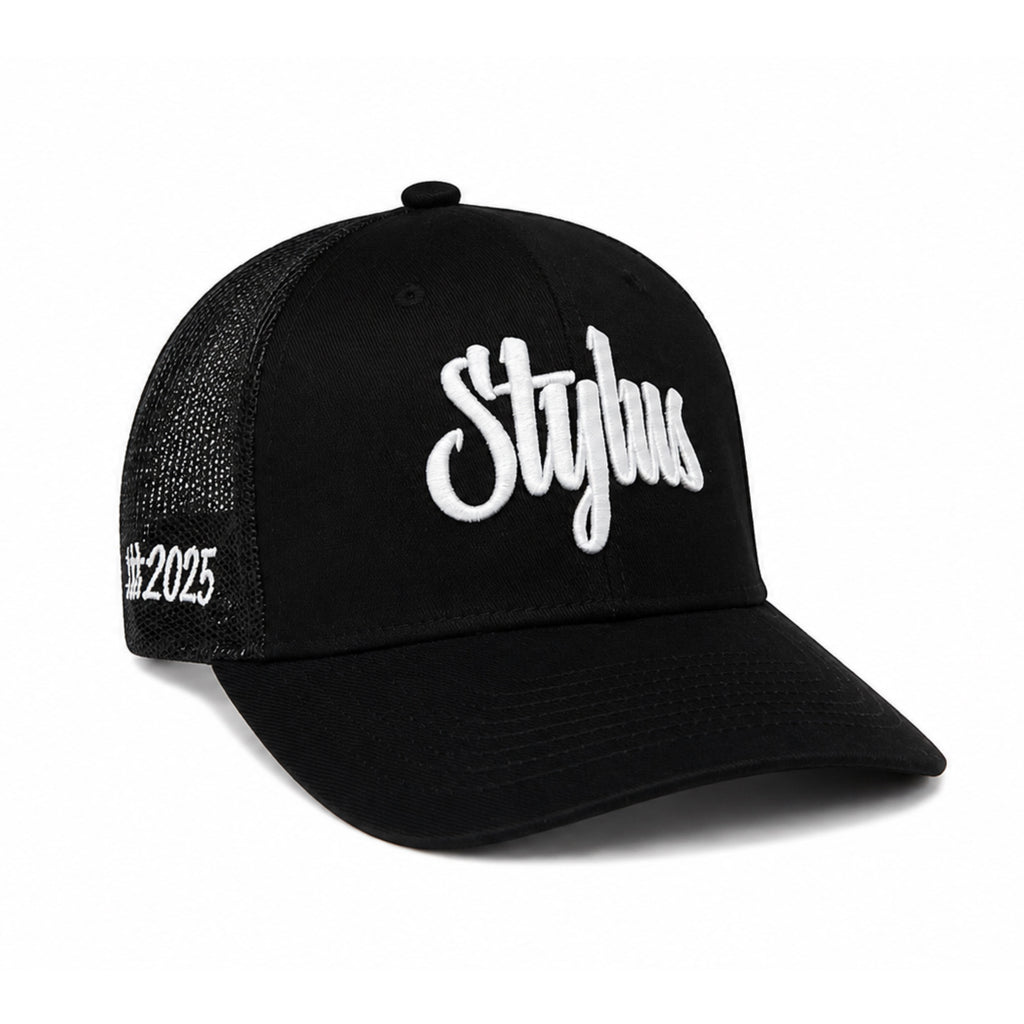 Stylus Black And White Cap